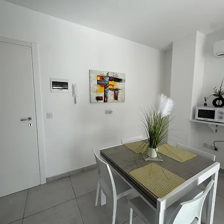 Modern One Bedroom شقة Tal-Hriereb