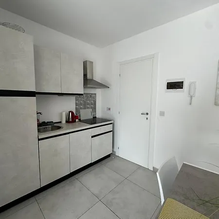 Modern One Bedroom * Tal-Hriereb